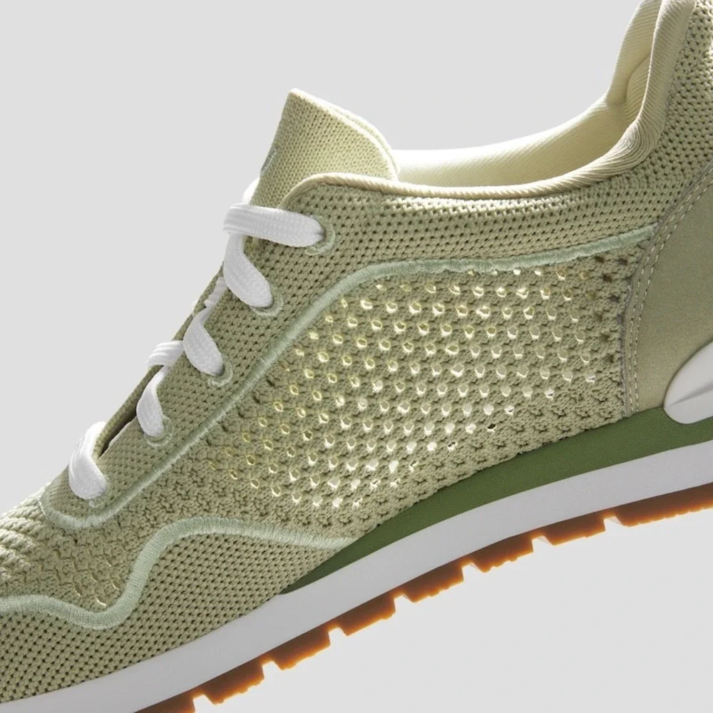 VIVAIA Mesh‎ Slip-On Sneaker Lightweight Comfort Walking Fashion size 6